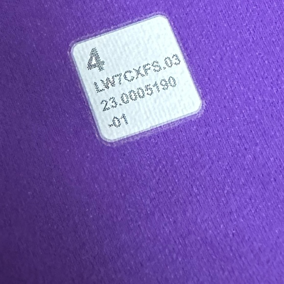 Lululemon Wunder Train Mesh Panel High-Rise Short 6"
Atomic Purple! EUC - Picture 2 of 2